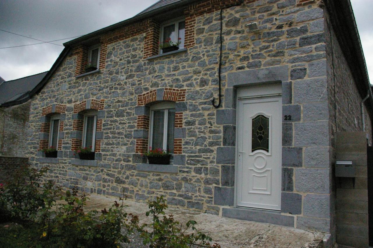 Bed and Breakfast Au Charme D'Antan Feron Екстер'єр фото